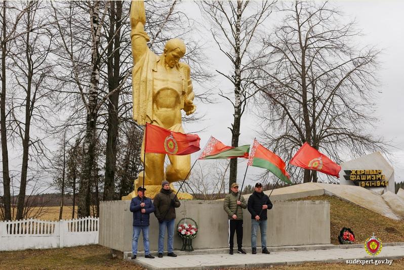 Патриотический автопробег в честь Дня Конституции совершили могилевские эксперты