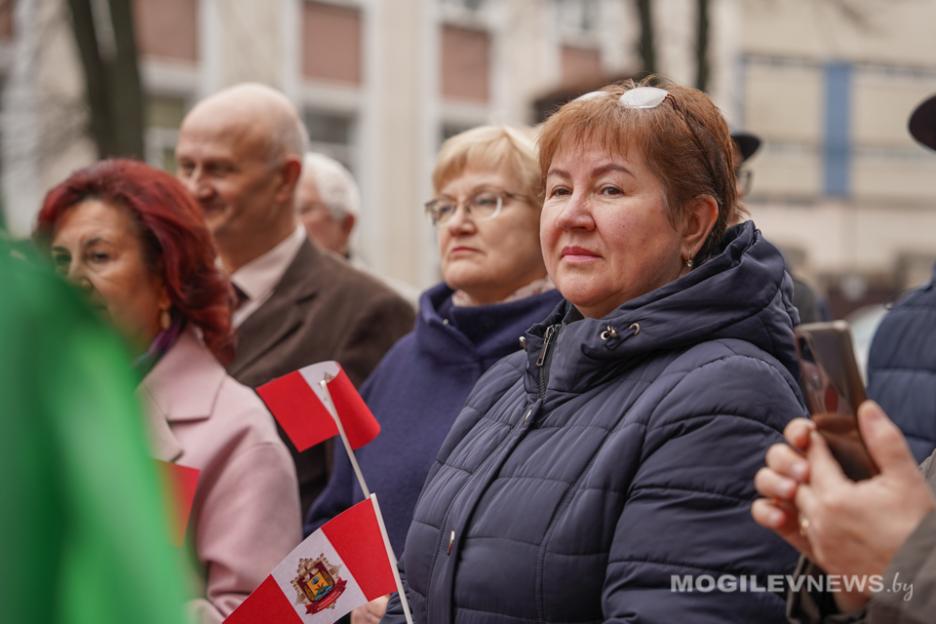 Сотрудники государственного архива Могилевской области отметили новоселье. Фото