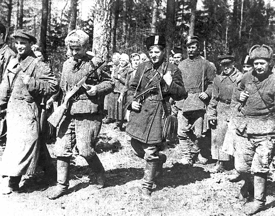 C партизанское. Партизаны Великой Отечественной войны 1941-1945. Белорусские Партизаны 1943. Партизанские отряды 1941.