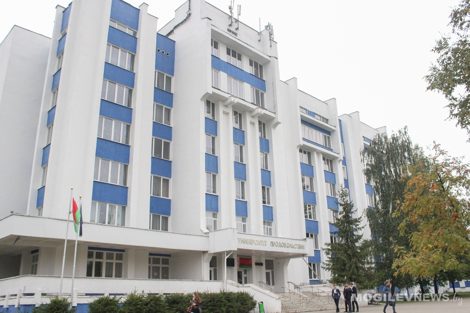 Новых ректоров МГУ им.А.Кулешова и МГУП представили в университетах. Фото