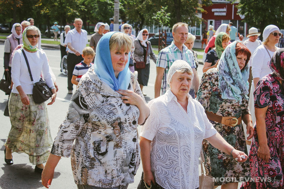 В Могилеве прошел массовый крестный ход в день трехсотлетия святителя Георгия Конисского. Фото