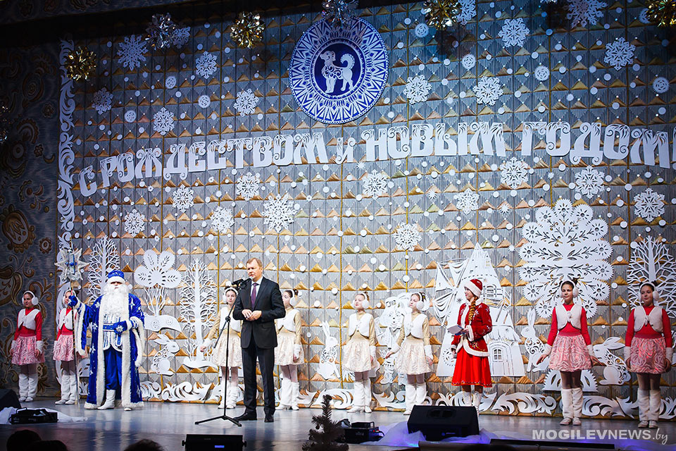 Новогоднее поздравление председателя Могилевского облисполкома покажут на телеканале "Беларусь 4. Могилев" в 23:00