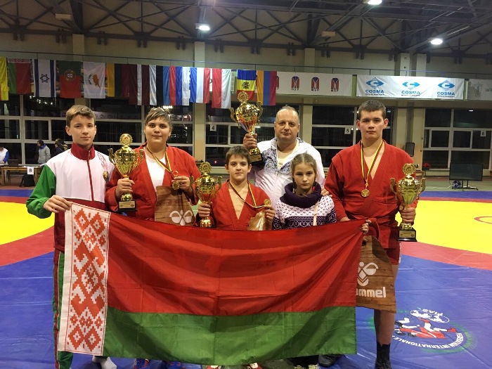 Юные могилевские самбисты завоевали три «золота» на международном турнире в Литве