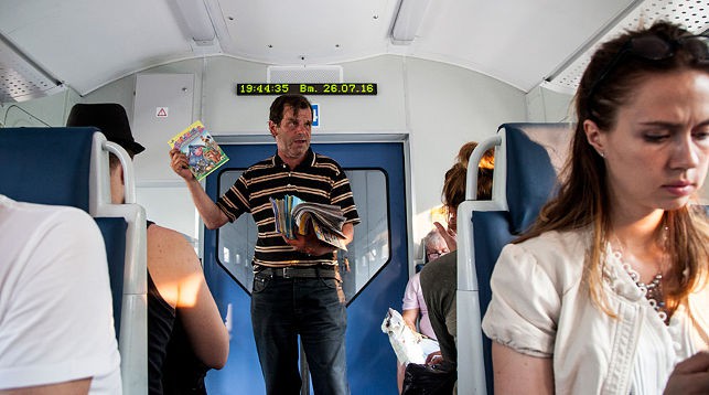 Торговлю в электричках предлагают запретить в Беларуси