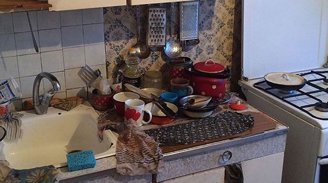 Причиной смерти трех человек в Могилеве стал метанол: доза многократно превышала летальную