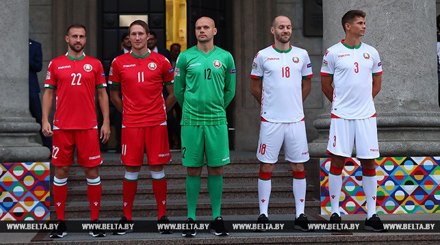Новую форму сборной Беларуси по футболу представили в Минске