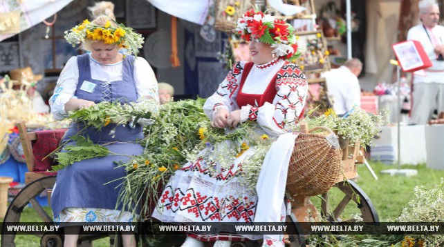 Праздник "Купалье" в Александрии вновь собирает друзей на берегу Днепра