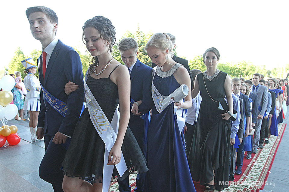 100 выпускников Могилевской области приглашены на республиканский «последний звонок» в Минске