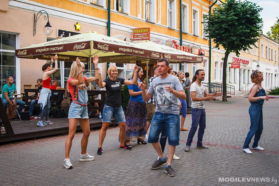 Более 50% рекламы на объектах историко-культурного наследия Могилева нарушает Кодекс о культуре