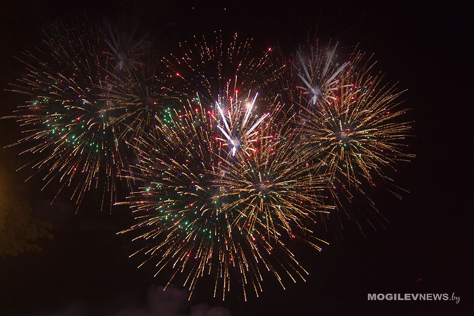 Могилевская таможня напоминает, ввоз в РБ бенгальских огней, фейерверков и прочих пиротехнических изделий физлицами запрещен