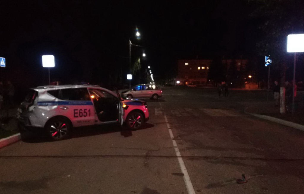 «Фольксваген» в Осиповичах столкнулся со служебной машиной Департамента охраны