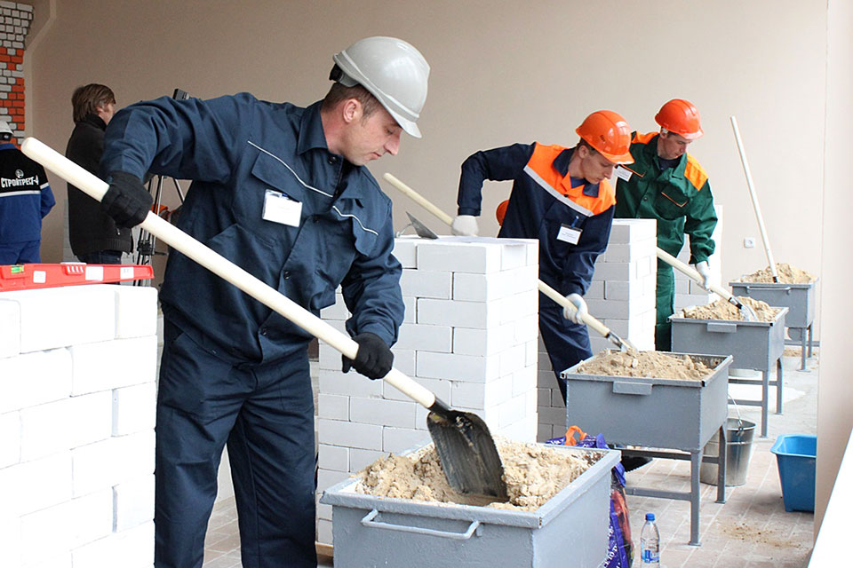 В Могилеве на базе профессионального лицея №9 выбрали лучшего каменщика Беларуси