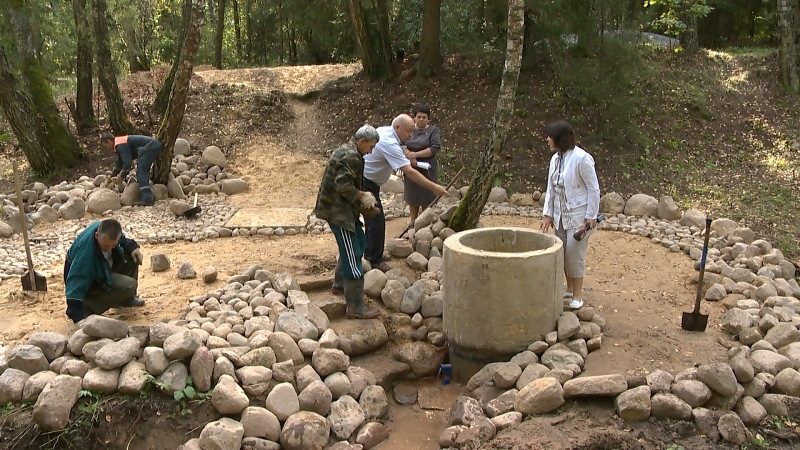 Целебный источник восстанавливают в Горецком районе