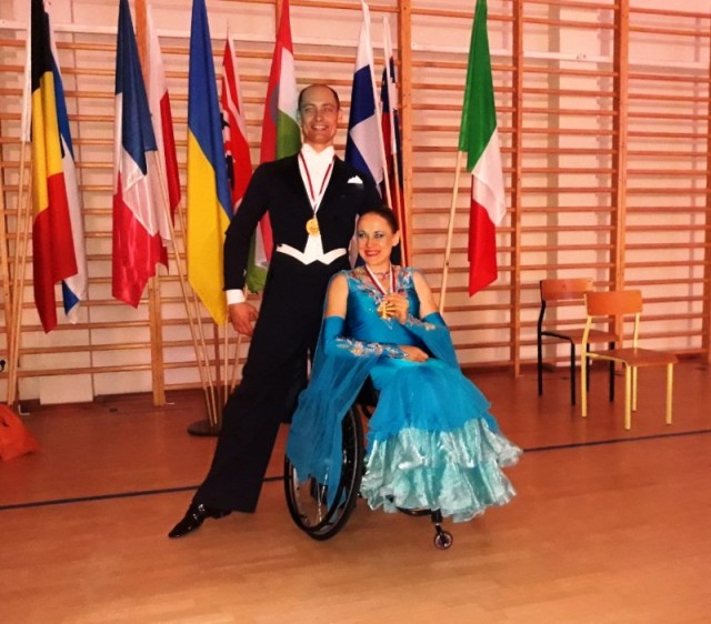 Могилевчане выиграли чемпионат Польши по танцам на инвалидных колясках