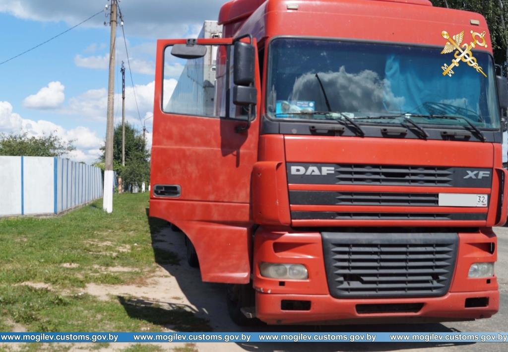 В Краснопольском районе пресекли попытку незаконного перемещения более 40 тонн яблок