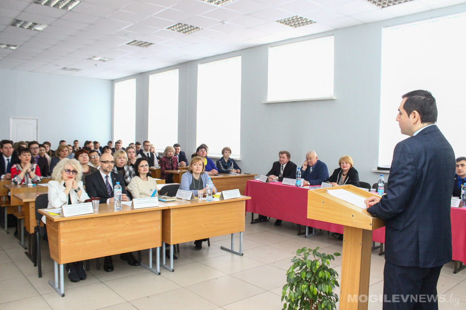 Проблемы информационного общества обсуждали в Могилевском институте правоведения. Фото