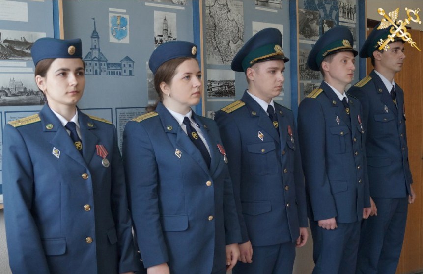 Молодые могилевские таможенники принесли присягу