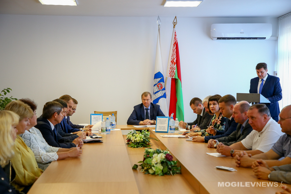 Председатель Могилевского облисполкома встретился с работниками «Электродвигателя». Фото