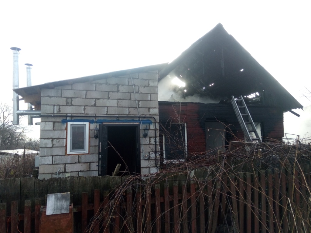 Из-за короткого замыкания проводки в Могилеве горел дом