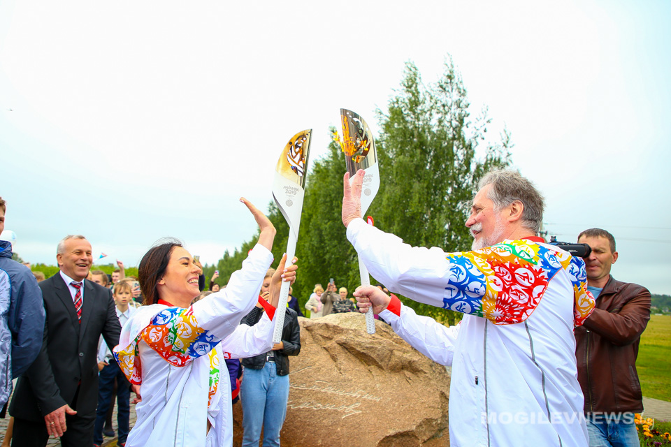 Эстафету "Пламя мира" встретили в Могилеве. Фото