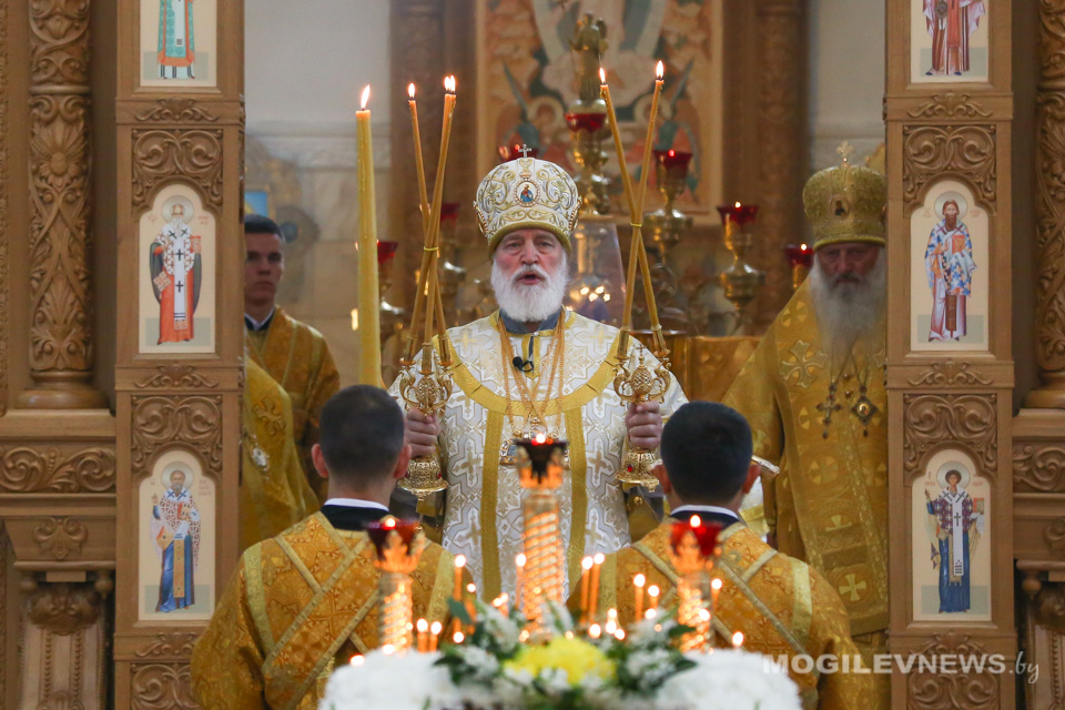 В день памяти святителя Георгия Конисского в Могилеве прошли праздничные богослужения и крестный ход. Фото