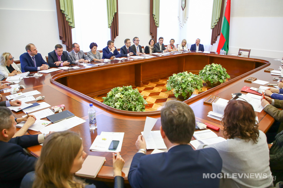Концепцию развития Могилевской области на период до 2035 года обсудили в облисполкоме. Фото