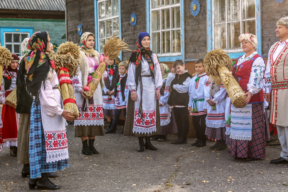 Праздник сбора урожая «Богач» прошел в Кличевском районе