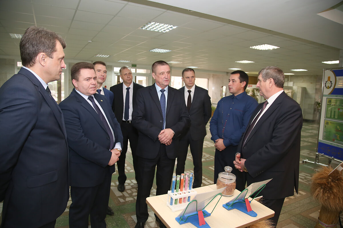 Председатель Могоблисполкома Леонид Заяц встретился со студентами и преподавателями БГСХА