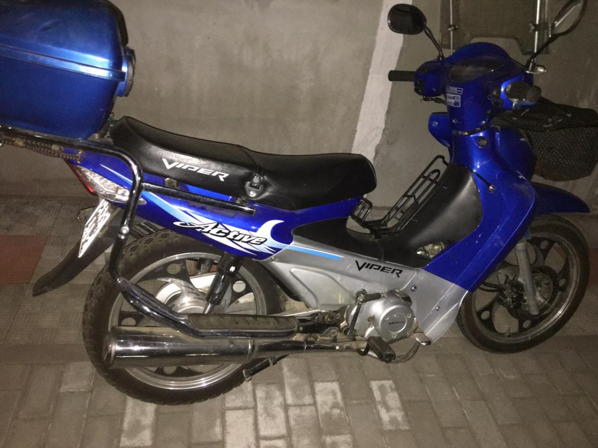 Водитель мопеда в Могилеве упал на проезжей части – он в больнице