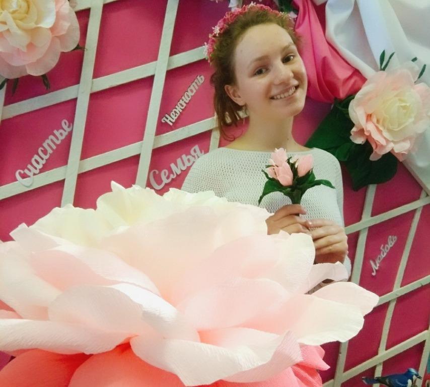 Праздничную фотозону к 8 марта оформили бобруйские «техники»