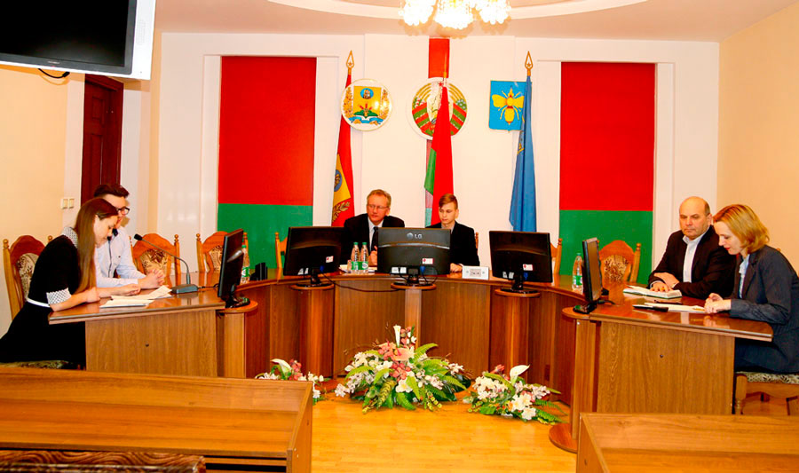 Первая сессия Молодежного парламента прошла в Климовичском районе