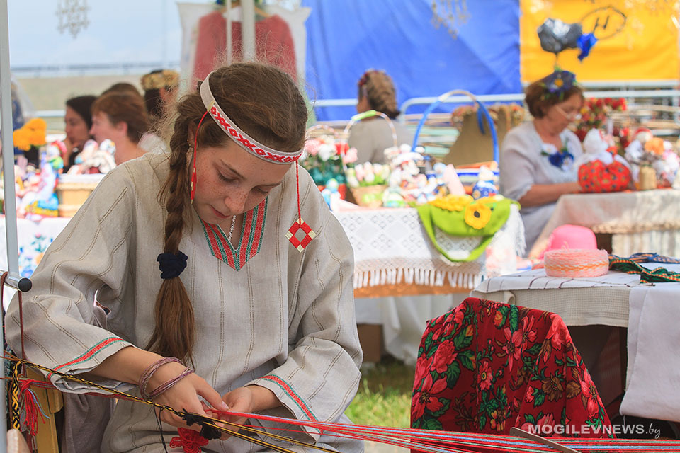 Мастера Могилевской области примут участие в конкурсах декоративно-прикладного искусства на "Славянском базаре"