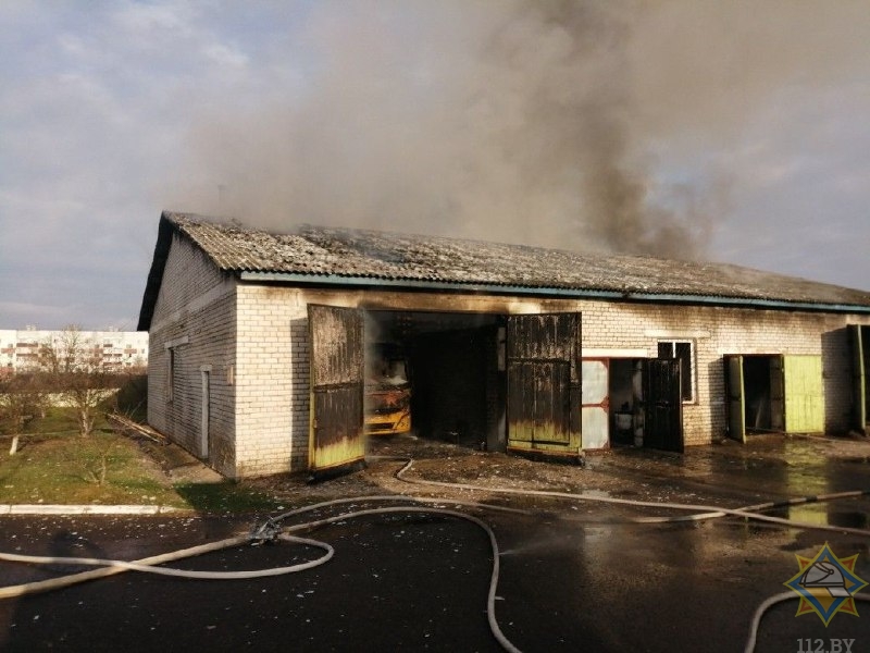 Школьный автобус cгорел в Климовичах