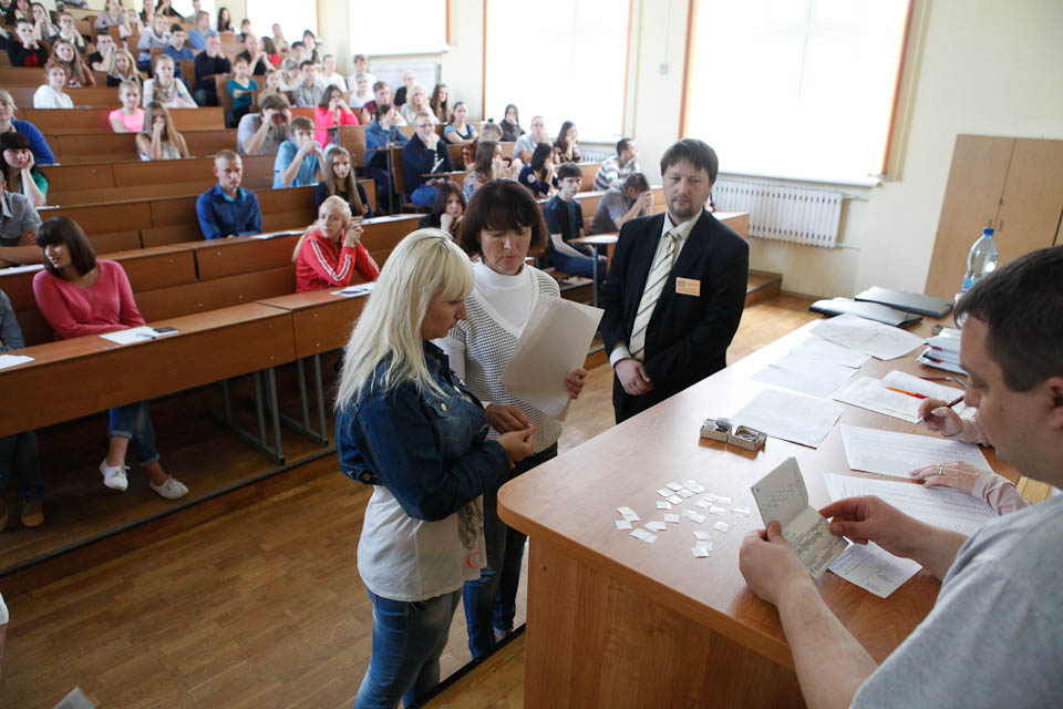 Централизованное тестирование в Могилевской области проходит спокойно и организованно - КГК