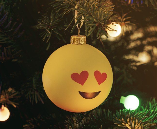 Отметить «Апельсиновый Emoji Новый год» приглашает могилевская библиотека с 18 декабря
