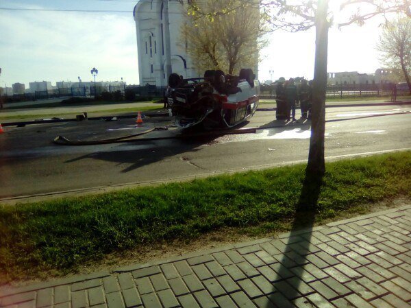 На перекрестке Пушкинского и Габровской перевернулась «скорая»: пострадали три человека