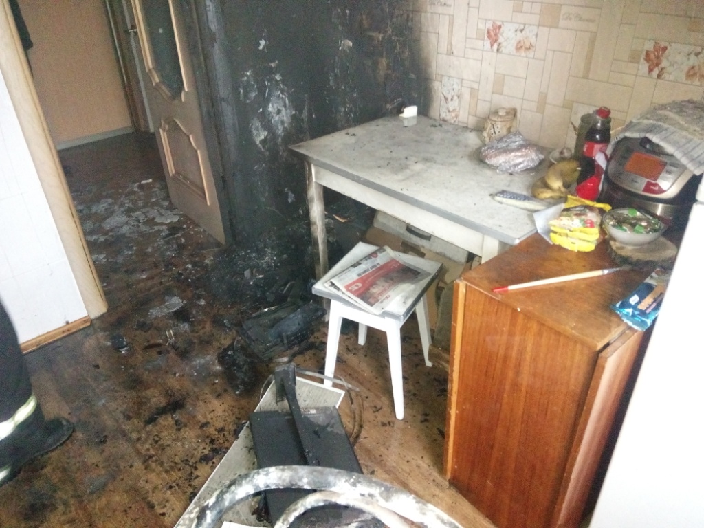 Из-за аварийного режима работы телевизора в Могилеве загорелась квартира