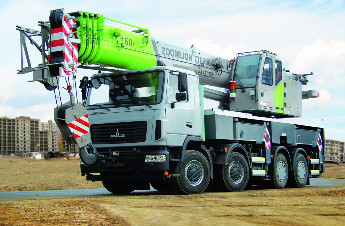 В Могилеве начали серийно выпускать самые крупные в стране автокраны