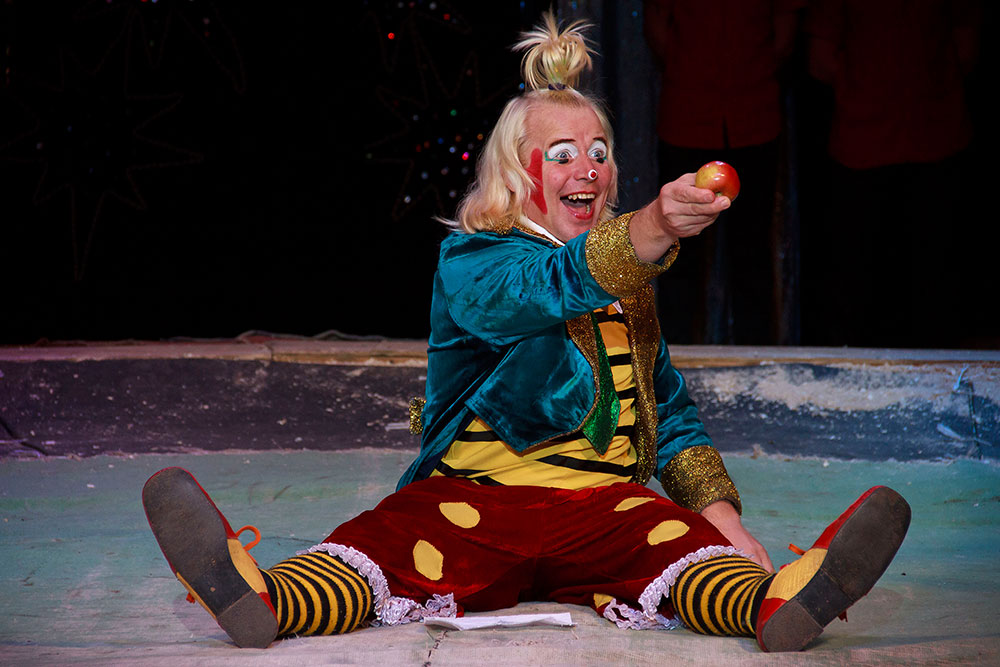 К участию в фестивале клоунов приглашает Дворец искусств Бобруйска