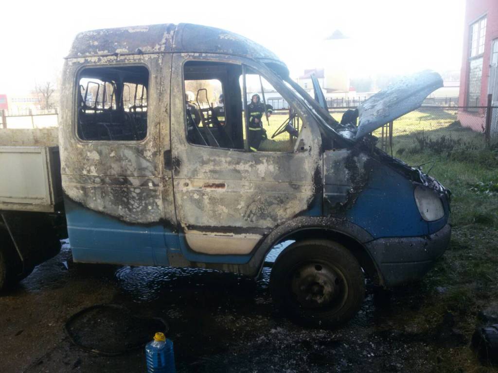 Два автомобиля горели в Могилеве