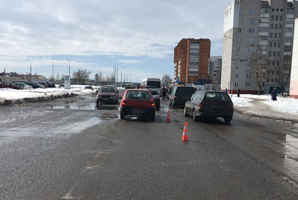 75-летняя пенсионерка попала под колеса авто в Могилеве