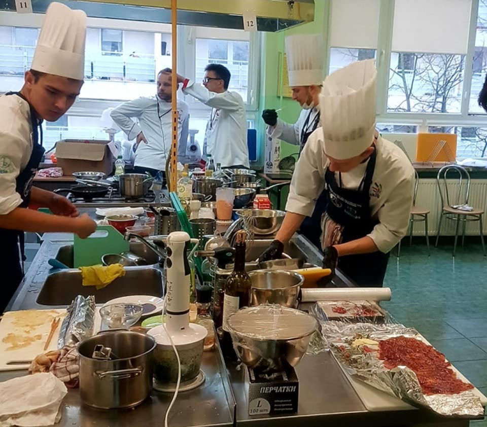 Могилевские студенты завоевали награды Всепольского кулинарного конкурса