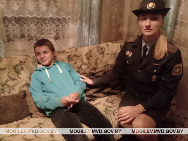 Заблудившийся в лесу в Кличевском районе мальчик искал дорогу домой около восьми часов. Видео