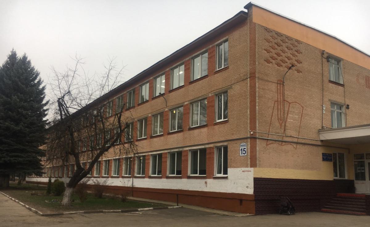 Из-за короткого замыкания в светильнике  в школе №27 в Могилеве эвакуировали учеников и персонал