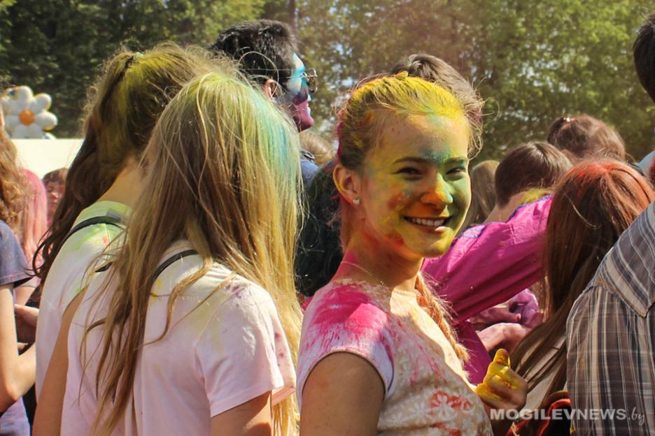 Фестивали водных фонарей, красок и волшебных шаров пройдут в Могилеве 18-19 мая