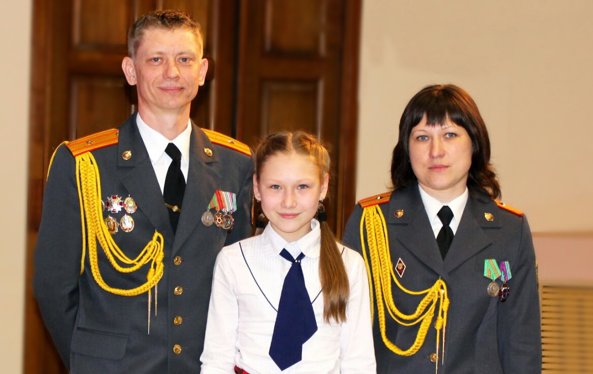 Семья из Осиповичей представит область в  республиканском финале "Семья! Служим вместе!"