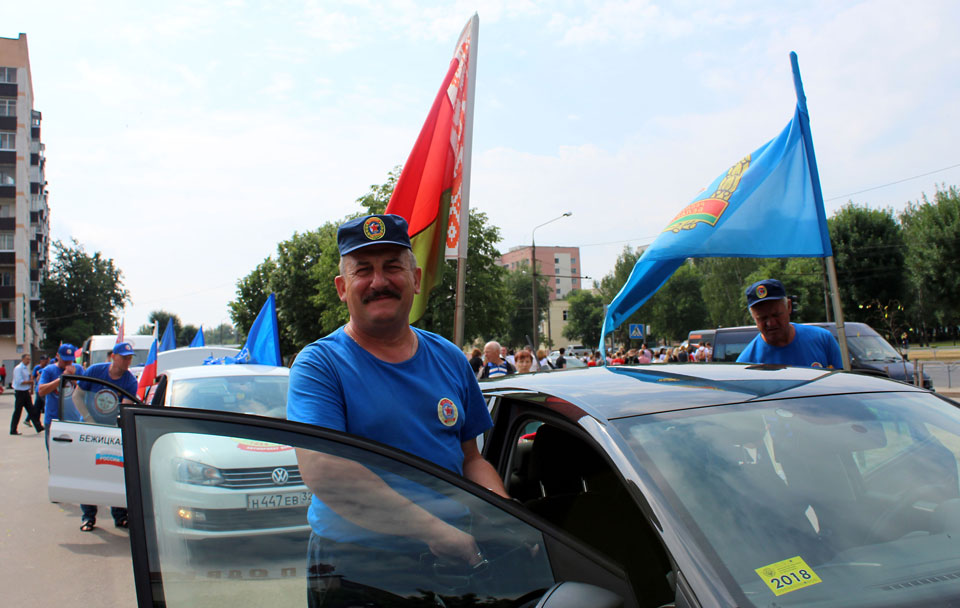 Автопробег ДОСААФ России и Беларуси сделал остановку в Могилеве. Фото