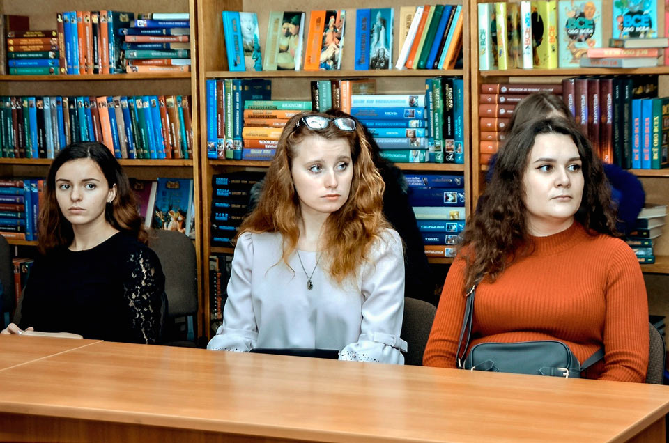 Встреча руководства района с молодыми специалистами прошла в Климовичах. Фото