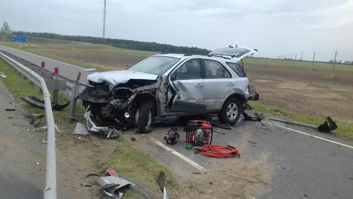 В Бобруйском районе погиб водитель, наехав на барьерное ограждение