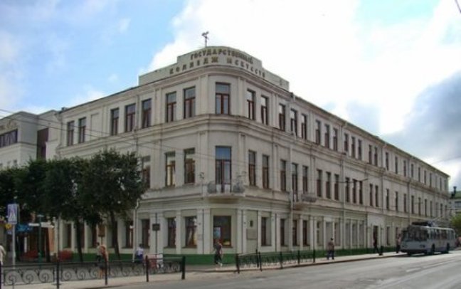 На День открытых дверей приглашает  могилевский колледж искусств 24 марта